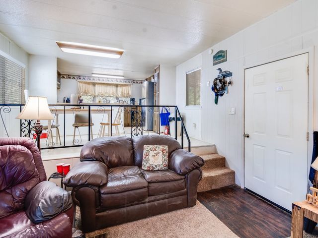 349 Chelsea Drive, Streetman, TX 75859