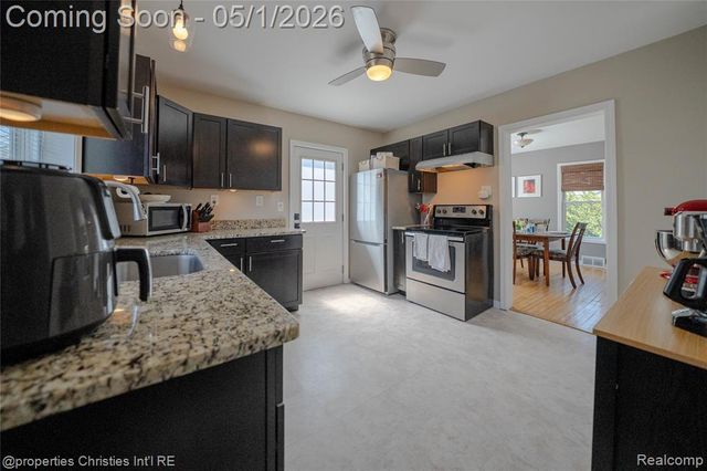 1220 Orchard Street, Ferndale, MI 48220