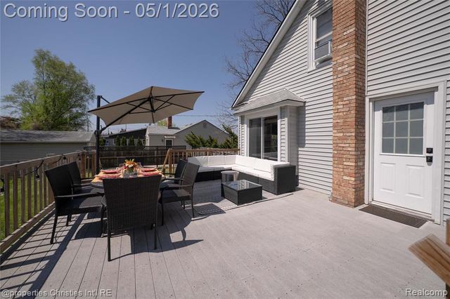 1220 Orchard Street, Ferndale, MI 48220
