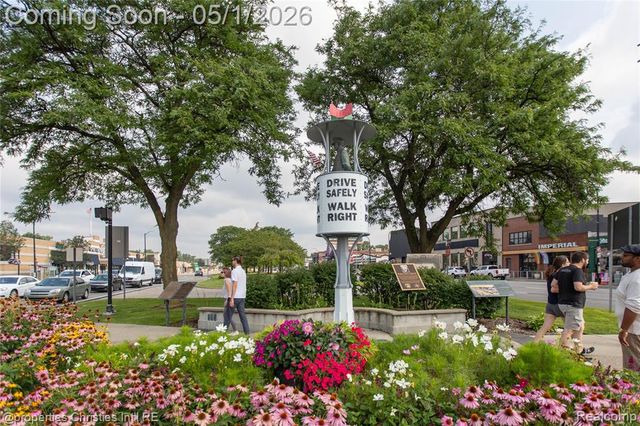 1220 Orchard Street, Ferndale, MI 48220