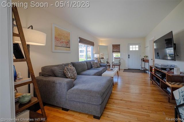 1220 Orchard Street, Ferndale, MI 48220