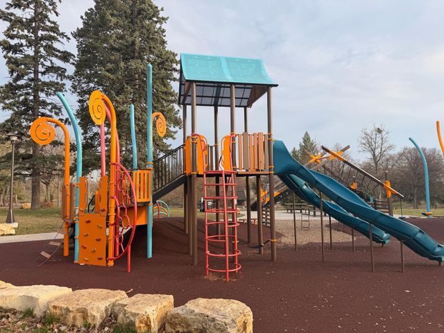 3640 13th Avenue S, Minneapolis, MN 55407