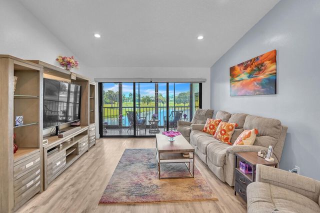 5152 Golfview Court 1825, Delray Beach, FL 33484