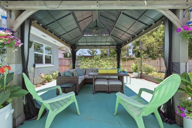 513 Newcastle Drive, Fort Walton Beach, FL 32547