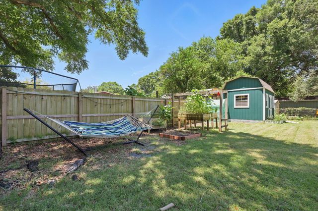 513 Newcastle Drive, Fort Walton Beach, FL 32547
