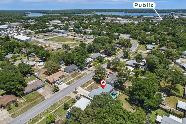 513 Newcastle Drive, Fort Walton Beach, FL 32547