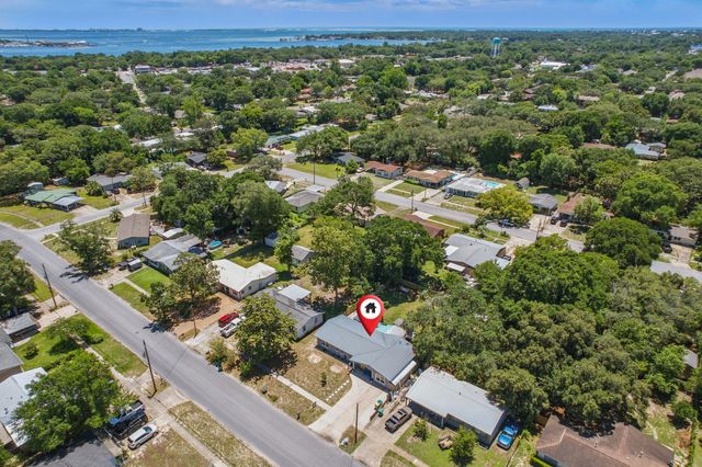 513 Newcastle Drive, Fort Walton Beach, FL 32547