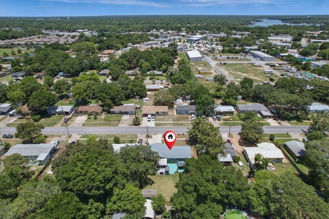 513 Newcastle Drive, Fort Walton Beach, FL 32547