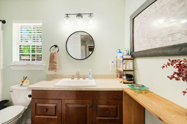 1975 Brown Avenue, Paris, TX 75460
