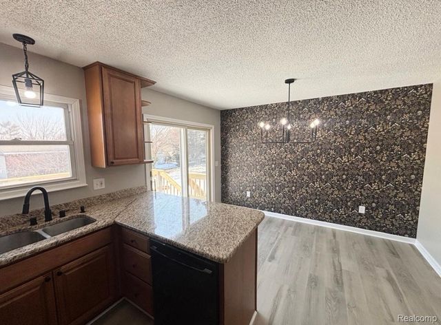 8644 Lillian Drive, Berlin Charter Township, MI 48166