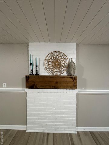 8644 Lillian Drive, Berlin Charter Township, MI 48166