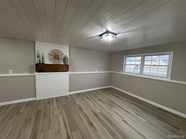 8644 Lillian Drive, Berlin Charter Township, MI 48166