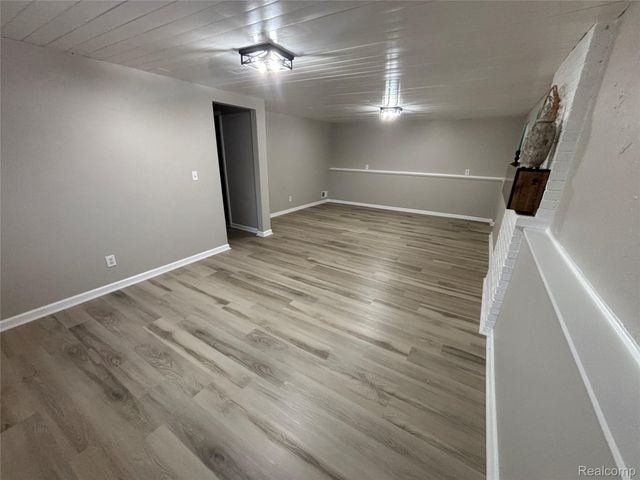 8644 Lillian Drive, Berlin Charter Township, MI 48166