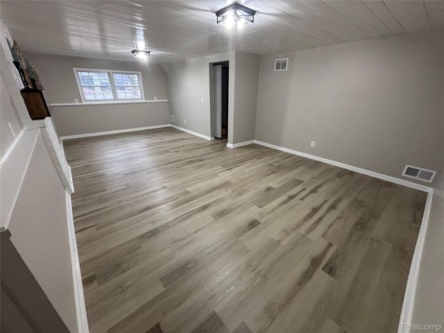 8644 Lillian Drive, Berlin Charter Township, MI 48166