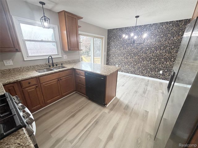 8644 Lillian Drive, Berlin Charter Township, MI 48166