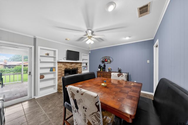 813 E Clinton Avenue, Athens, TX 75751