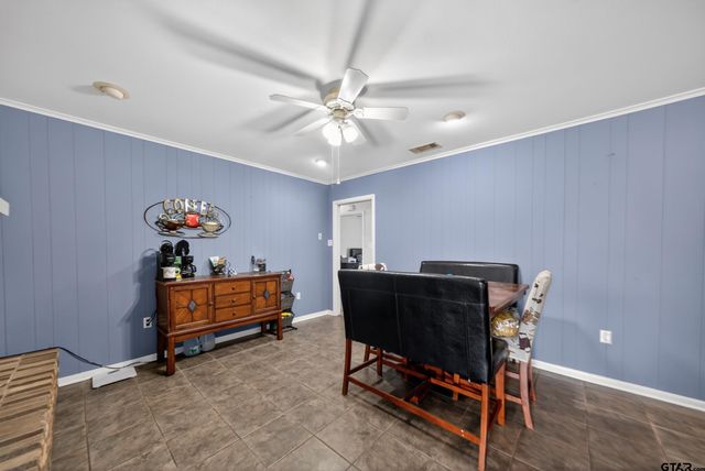 813 E Clinton Avenue, Athens, TX 75751
