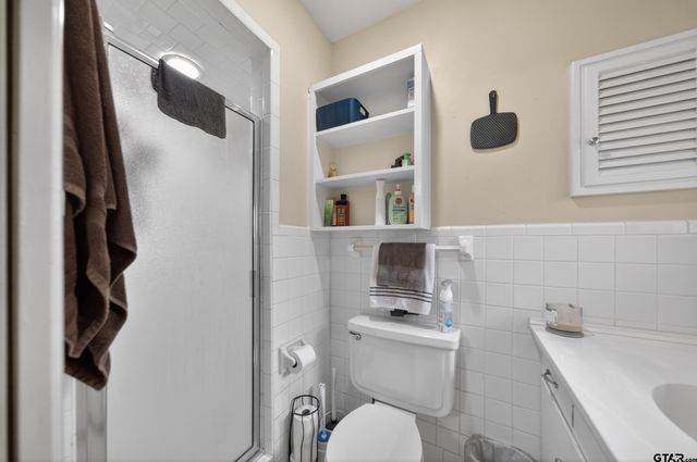 813 E Clinton Avenue, Athens, TX 75751