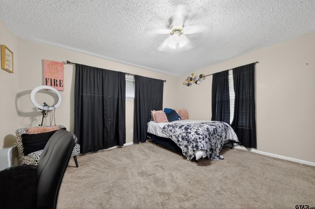 813 E Clinton Avenue, Athens, TX 75751