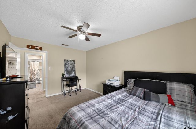 813 E Clinton Avenue, Athens, TX 75751