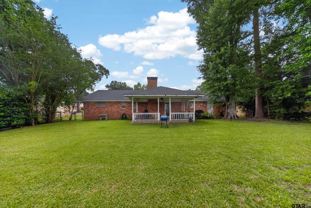 813 E Clinton Avenue, Athens, TX 75751