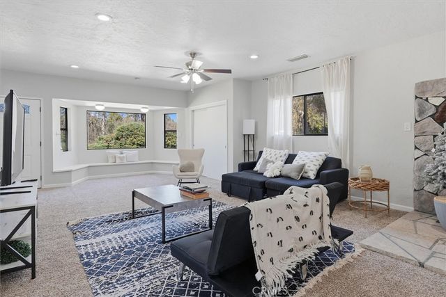 45430 Lauri, Oakhurst, CA 93644