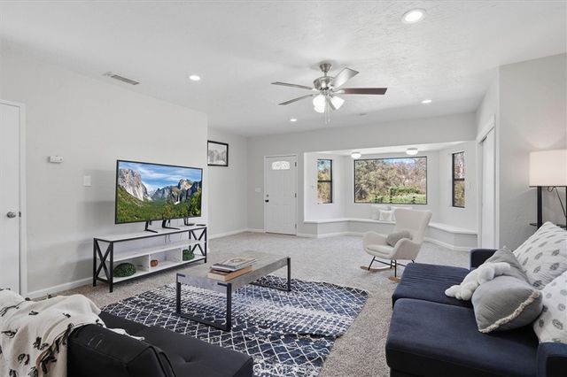 45430 Lauri, Oakhurst, CA 93644