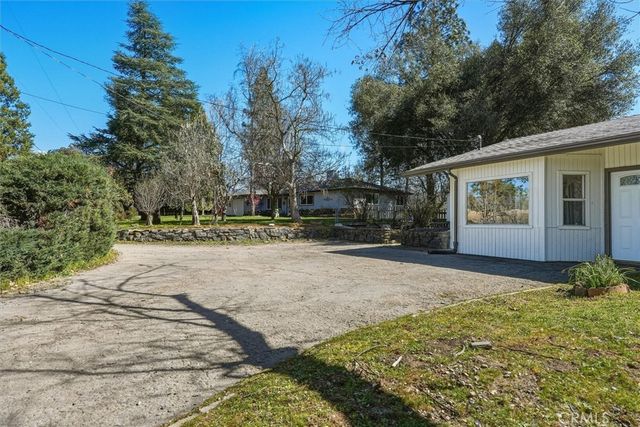 45430 Lauri, Oakhurst, CA 93644