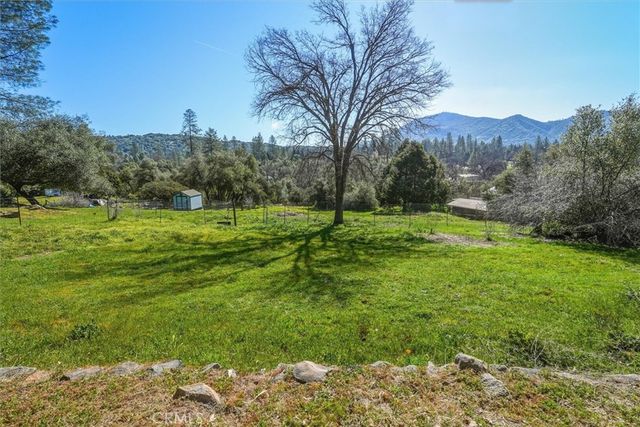 45430 Lauri, Oakhurst, CA 93644