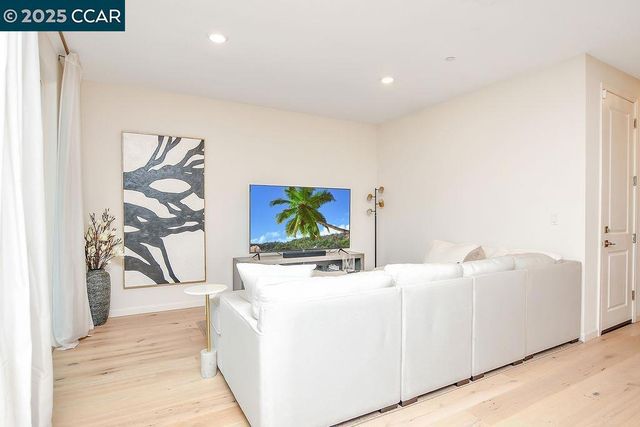 3287 Delta Coves Dr, Bethel Island, CA 94511