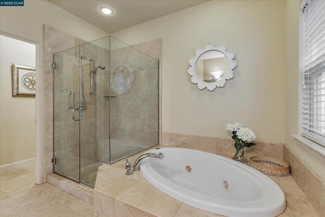 1215 Alvarado Rd, Berkeley, CA 94705