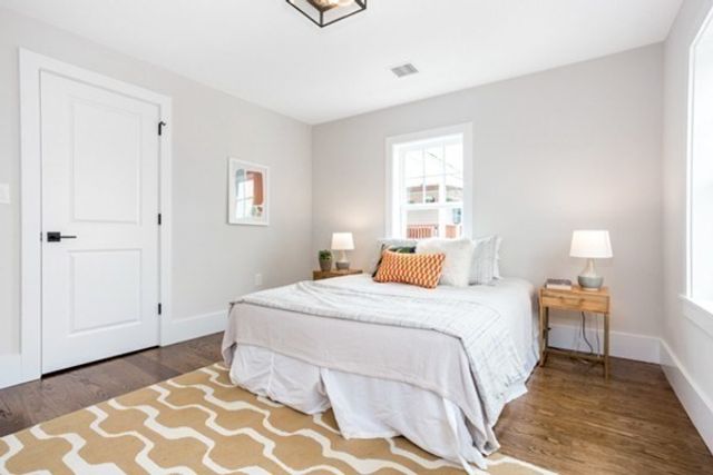 10 Brook St 1, Somerville, MA 02145