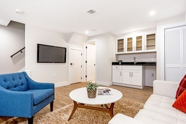 10 Brook St 1, Somerville, MA 02145
