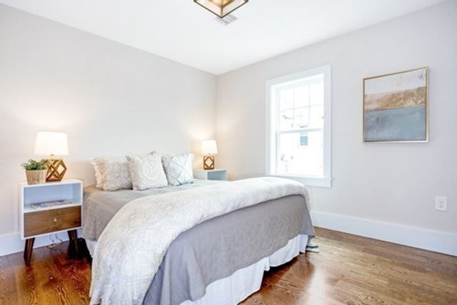 10 Brook St 1, Somerville, MA 02145