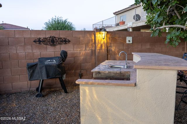 3964 W Rocky Spring Drive, Tucson, AZ 85745