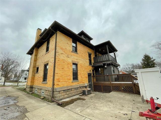 340 N Prospect Street, Ravenna, OH 44266