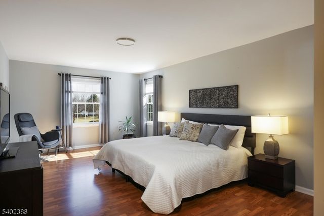 8 Bronson Way, Montgomery Twp., NJ 08558