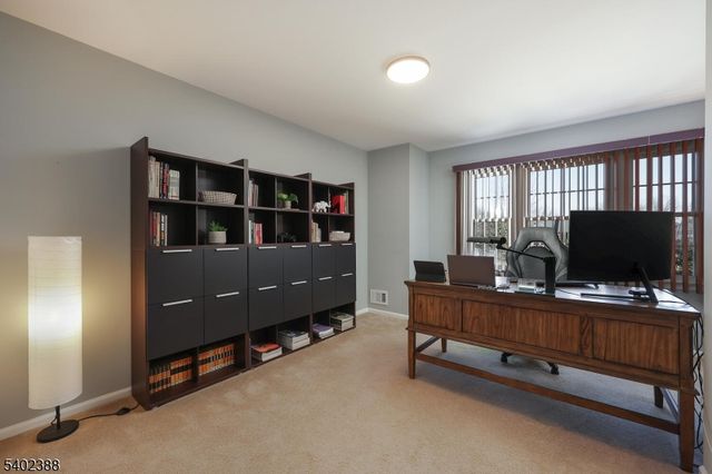 8 Bronson Way, Montgomery Twp., NJ 08558