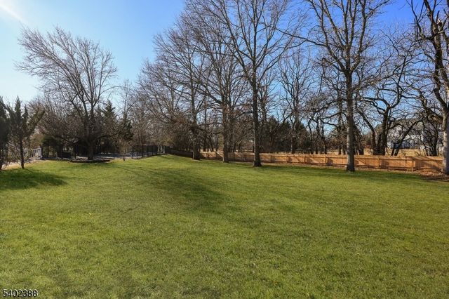 8 Bronson Way, Montgomery Twp., NJ 08558