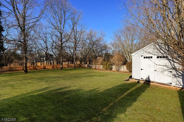 8 Bronson Way, Montgomery Twp., NJ 08558