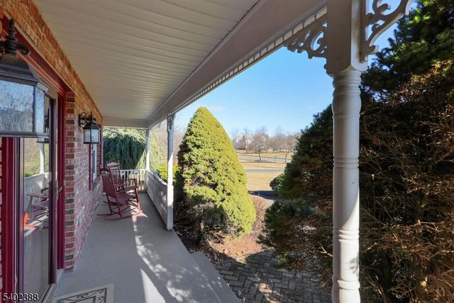 8 Bronson Way, Montgomery Twp., NJ 08558