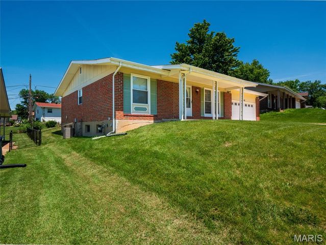 4347 Varano Drive, Florissant, MO 63033
