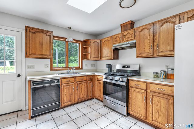 9 Benz Street, Ansonia, CT 06401