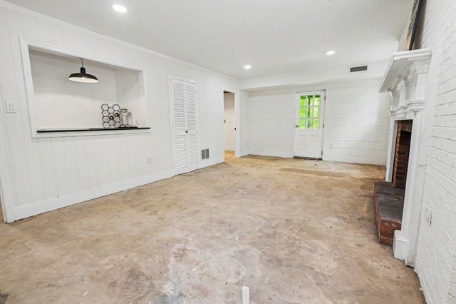 141 Shoreham Road, Spartanburg, SC 29307