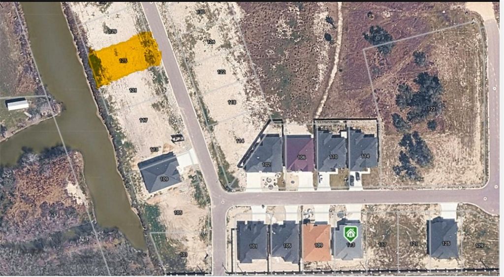125 Heritage Park Dr, Rockport, TX 78382 — exterior