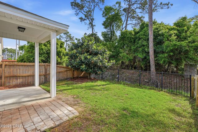 2415 Causeway Manor Court, Panama City, FL 32408