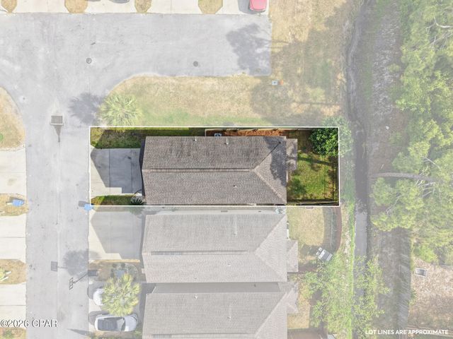 2415 Causeway Manor Court, Panama City, FL 32408