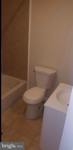 5314 DIX ST NE, Washington, DC 20019