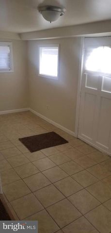 5314 DIX ST NE, Washington, DC 20019