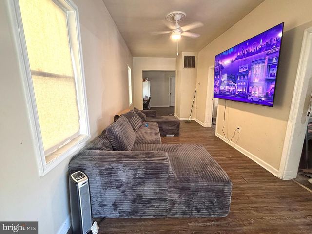 5314 DIX ST NE, Washington, DC 20019
